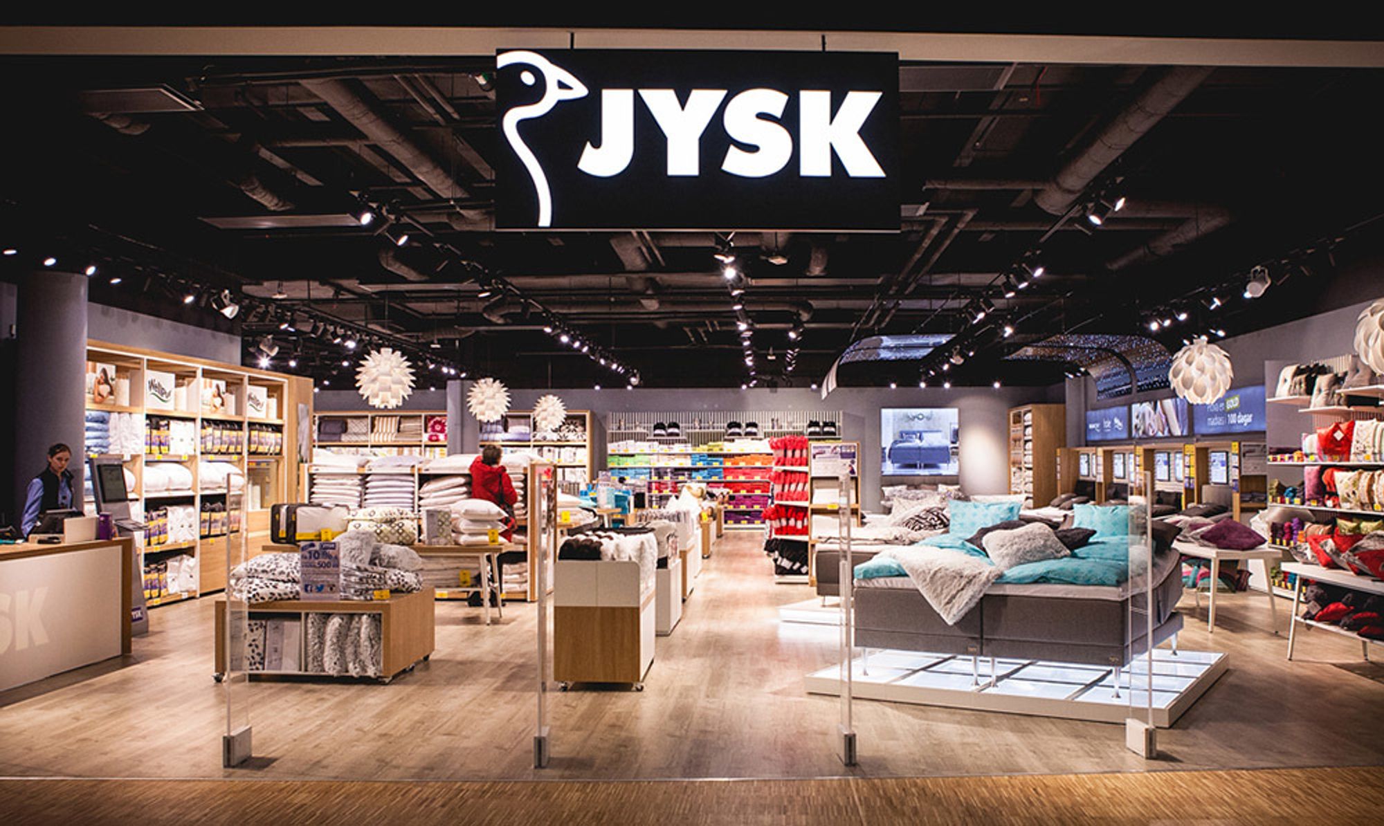 Jysk öppnar outlet i Sverige vill testa sortiment i fysisk butik Se